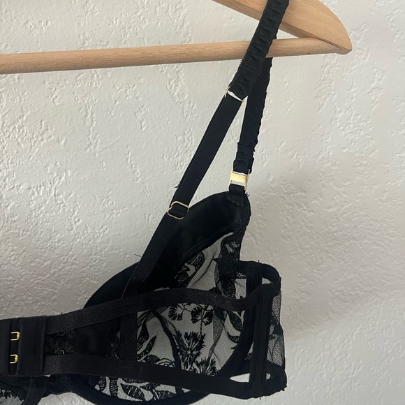 Bluebella Women's Cassandra Bra Black - 34DD Lace Lingerie Strappy Valentines - Picture 8 of 16